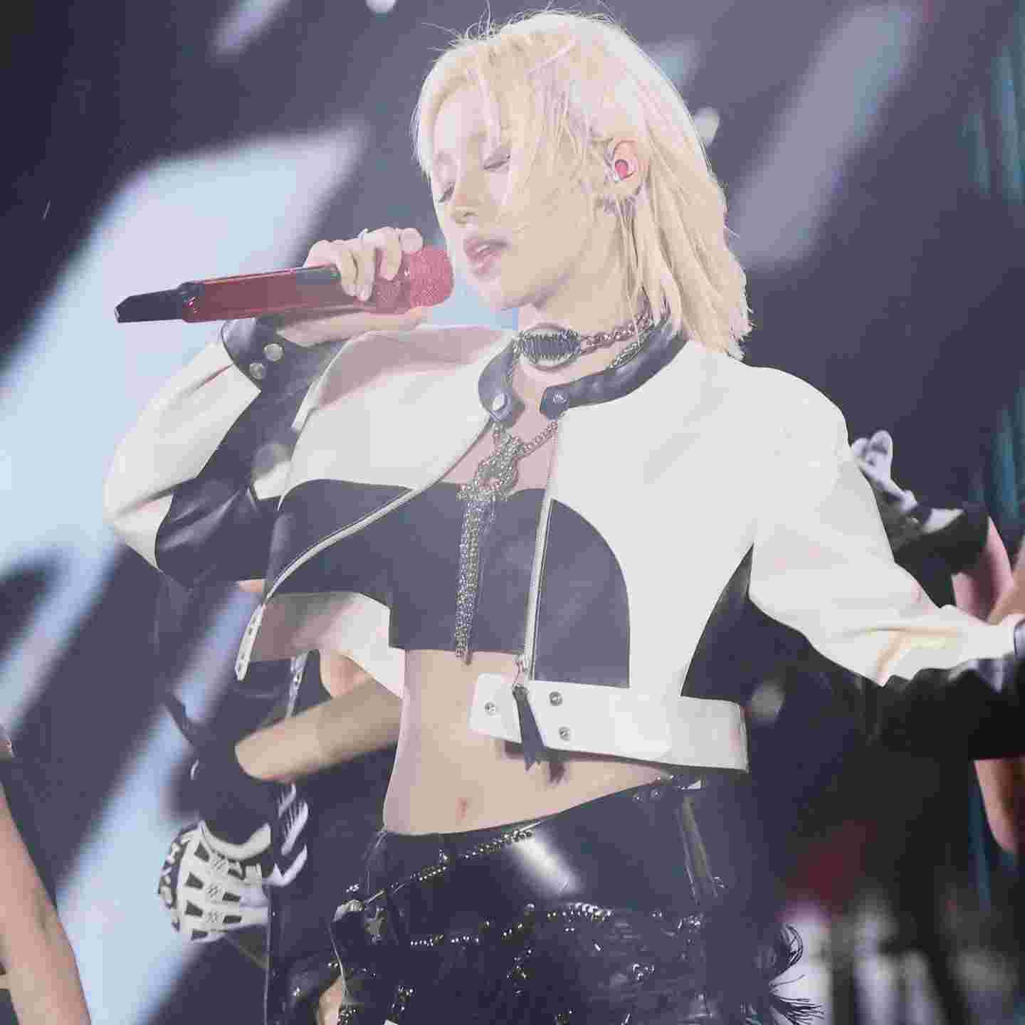 7.25【“嘉宾女王Sharon slay演出刺激感官 松弛舞姿“迷人弹跳”TechnoHardBounce140 150 140Bpm交替轮番轰炸 附带点位图+36首-芒果电音